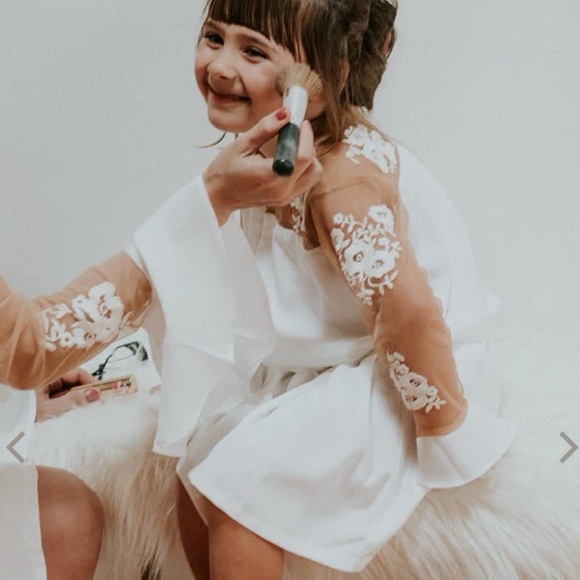 Robed with Love- Flower Girl Robe, White- Brand new with tags! - Picture 8 of 10